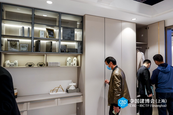 2021中国建博会（上海）|百V全屋定制黄朝清：携“同色系，多品类”新品亮相
