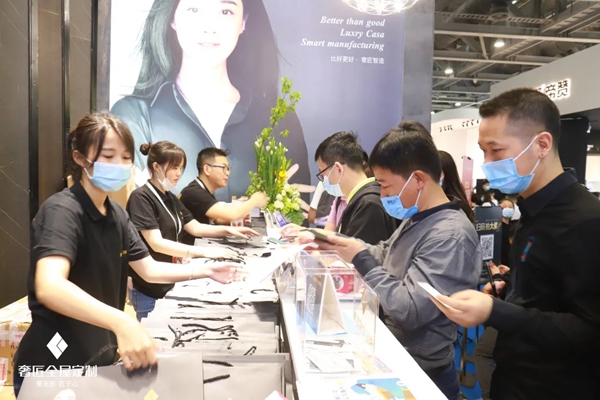 奢匠全屋定制美好生活体验馆2.0惊艳亮相，人气爆棚！