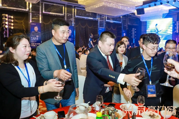 冠豪门窗召开2021年战略峰会,开启品牌新征程 冠豪门窗召开2021年战略峰会,开启品牌新征程