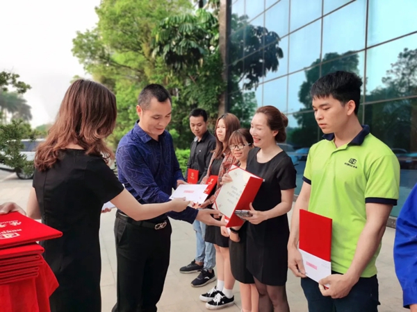 荣高门窗优秀员工表彰大会成功举行