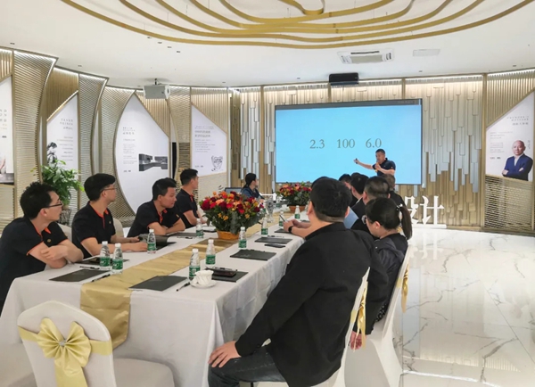 居然之家黑龙江分公司考察团莅临参观考察法迪奥