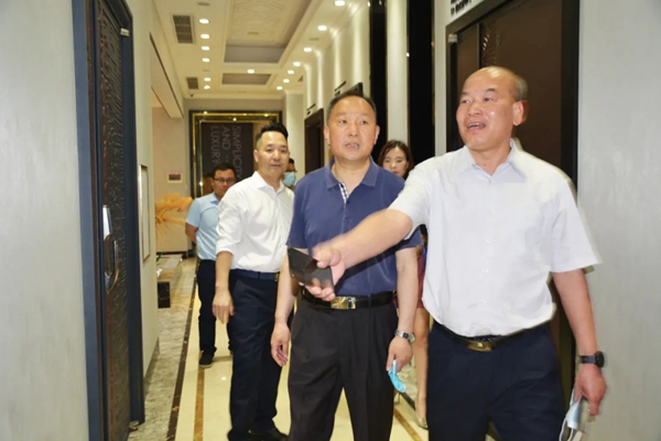 “企业暖春行动”工作组莅临荣高门窗调研! “企业暖春行动”工作组莅临荣高门窗调研!