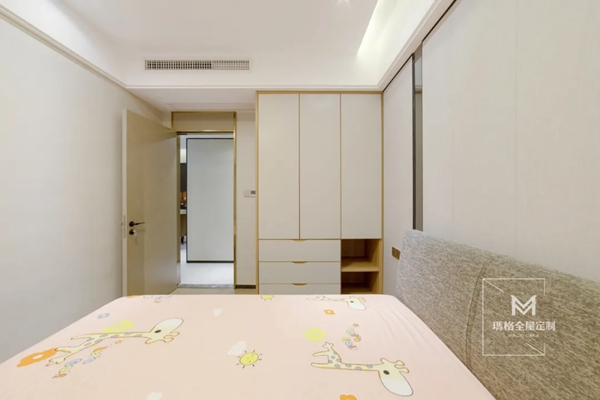 玛格全屋定制：150㎡学区房装成极简风