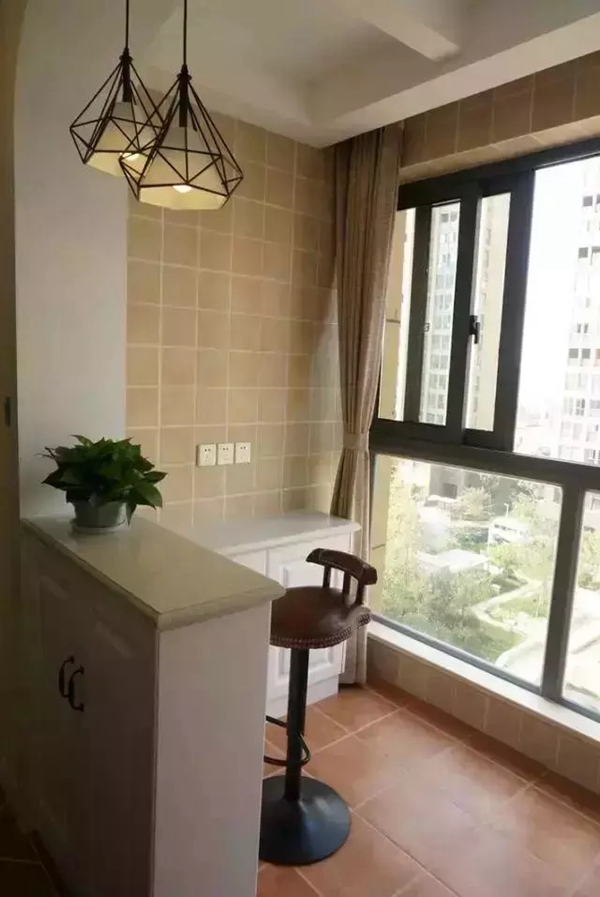 福临门世家门窗:客厅和阳台之间不装推拉门 还能怎么做? 福临门世家门窗:客厅和阳台之间不装推拉门 还能怎么做?
