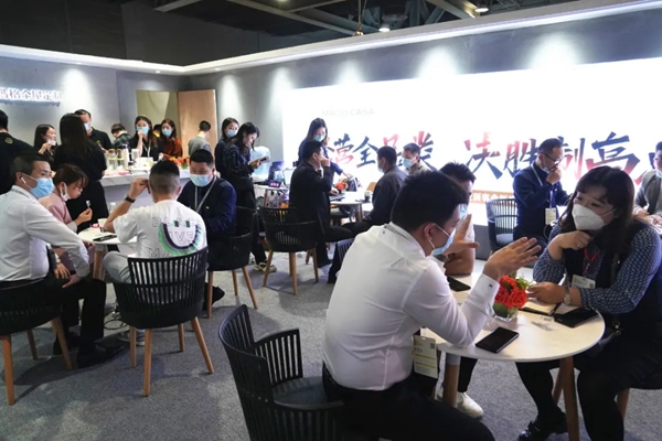 玛格全屋定制亮相广州定制家居展，流量爆棚引围观！