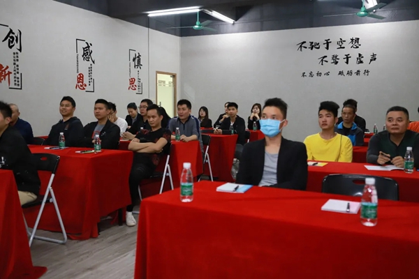 帝卡斯生态艺术壁材“艺术涂装工匠班”  星星之火已燎原