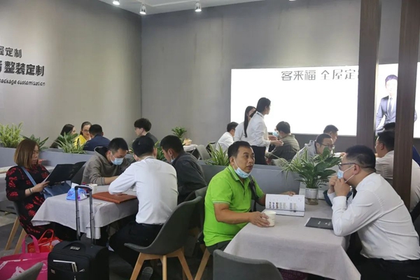 客来福全屋定制亮相广州定制家居展，惊艳众人