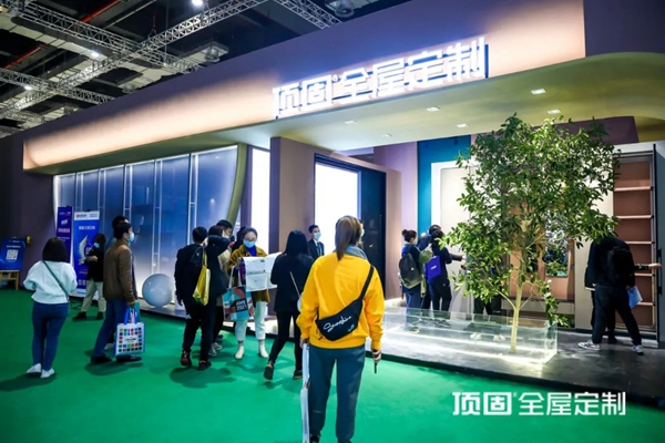 上海建博会首日，顶固全屋定制高定新品“梦”幻登场
