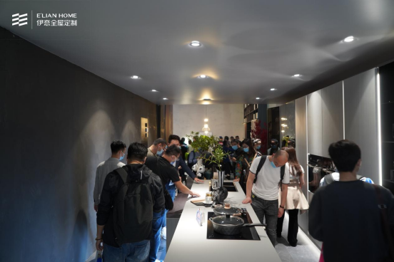 伊恋全屋定制第十届中国（广州）定制家居展风华绽放