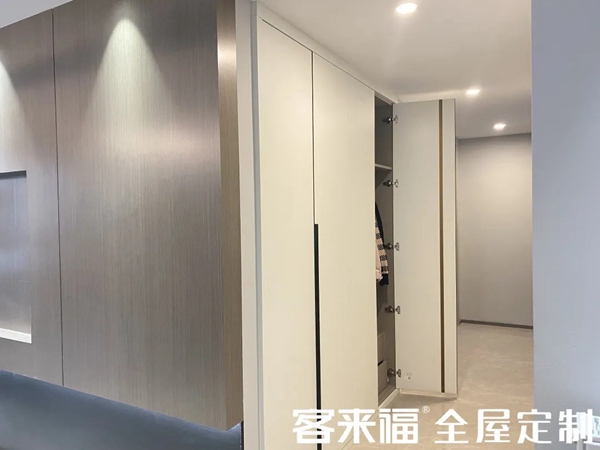 客来福全屋定制:115m²三房两厅全屋定制,在闹中取静