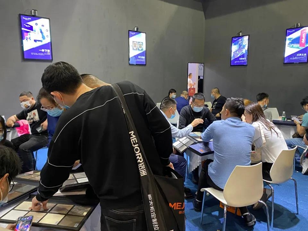 适而居全屋定制举办新品发布，引领行业轻奢潮流