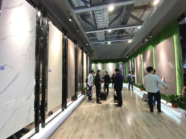 适而居全屋定制举办新品发布，引领行业轻奢潮流
