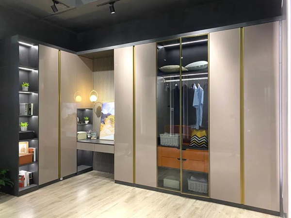 适而居全屋定制举办新品发布，引领行业轻奢潮流