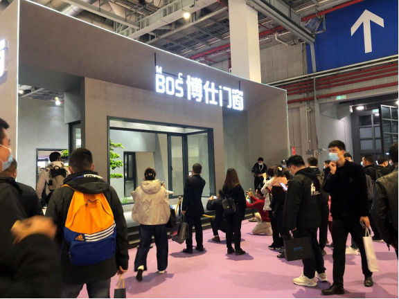 2021中国建博会（上海）|博仕门窗李海凤：展示全景阳台窗，用产品为品牌代言