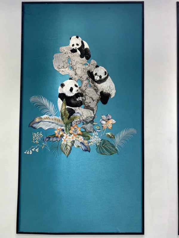 意盛豪庭深圳展会全新亮相 开展首日门庭若市 意盛豪庭深圳展会全新亮相 开展首日门庭若市
