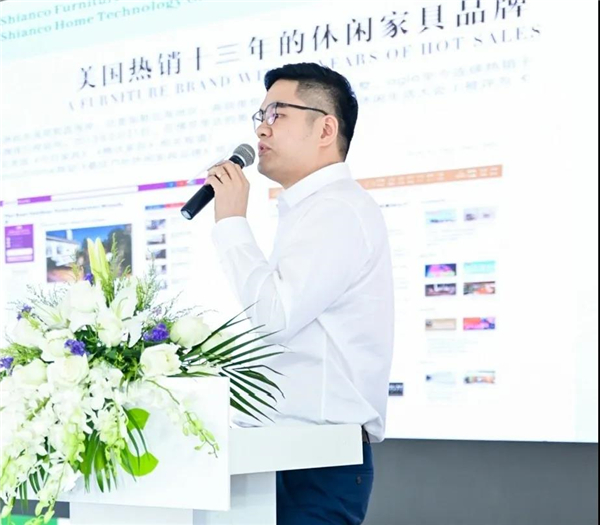 agio咖咖时光获“中国花园家居行业领军品牌”及“中国花园资材金牌供应商”