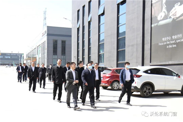 沃伦系统门窗参加窗博会，现场人气火爆