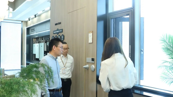 三家机构先后莅临BSPH宝思派智能家居参观考察
