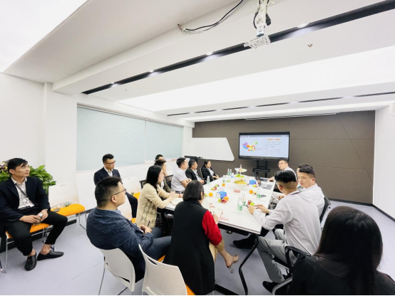 美加德尚门窗携手慧亚传媒，战略合作共创未来