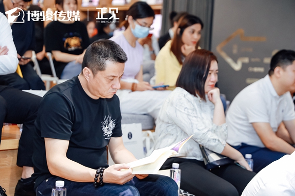 【正见】高定终辩|索菲亚王兵与木里木外练峰的终极对弈 【正见】高定终辩|索菲亚王兵与木里木外练峰的终极对弈