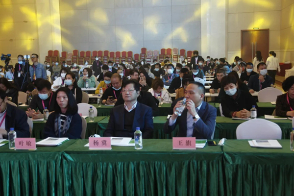 特普丽携《2021中国墙面装饰白皮书》惊艳亮相北京国际家居展