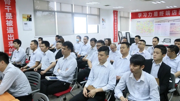 轩尼斯门窗5月星惠季全国联动促销誓师大会圆满召开！
