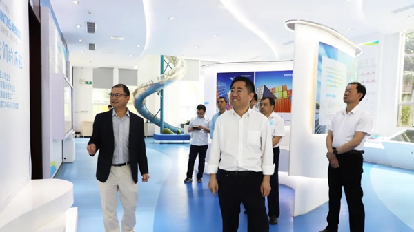 安徽省明光市委书记王珏一行莅临集泰股份考察
