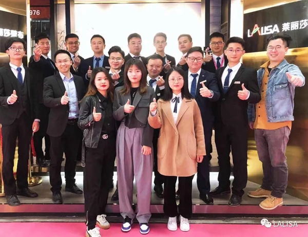 莱丽莎壁布从新定义家居美学——人间无墙