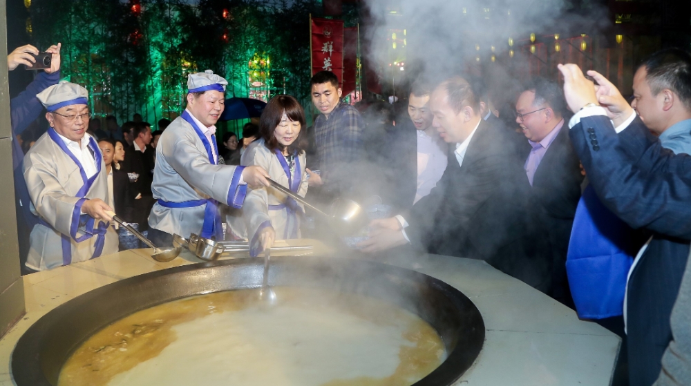 全国工商联家具装饰业商会|挺进十四五，庆建党百年
