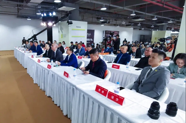 Haffner（海富纳）丨“聚焦品牌 增长赛道”-“2021定制门窗高质量发展论坛”隆重举行！