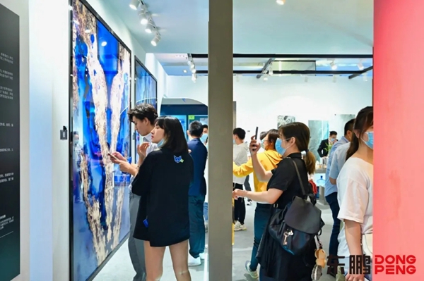东鹏陶瓷携手佛山陶博会，以创新科技缔造美妙生活艺境