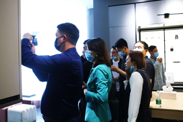 海量新品面市！玛格全屋定制新展厅首秀亮相引围观！