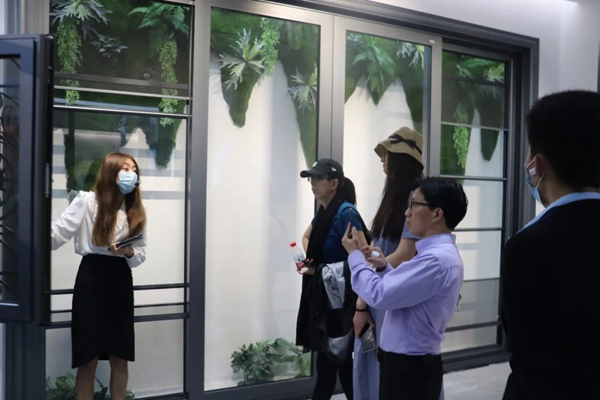 中管院五矿地产联合考察团造访BSPH宝思派智能家居 中管院五矿地产联合考察团造访BSPH宝思派智能家居