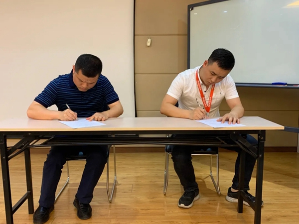 劳卡全屋定制|安全生产责任状签订仪式 劳卡全屋定制|安全生产责任状签订仪式