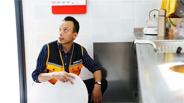 邦克不锈钢橱柜暖心行 | 温暖回访老客户，万分诚意微笑行