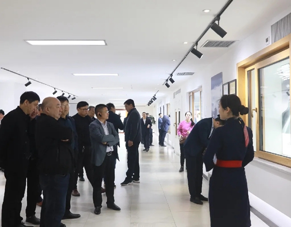 欢迎新乡市墙体材料行业协会领导莅临科饶恩考察交流！