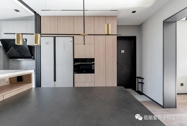 佰丽爱家全屋定制：110㎡现代简约风2居室
