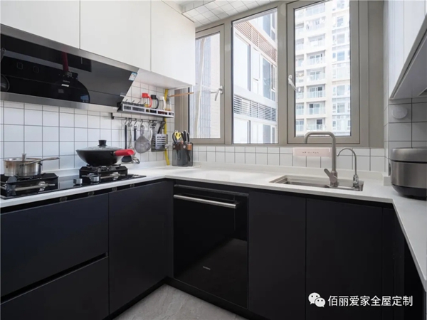 佰丽爱家全屋定制|90㎡北欧极简风，更多的使用及储物空间