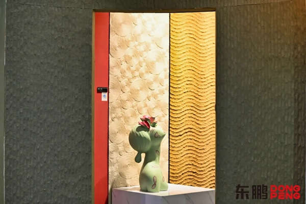 东鹏陶瓷携手佛山陶博会，以创新科技缔造美妙生活艺境