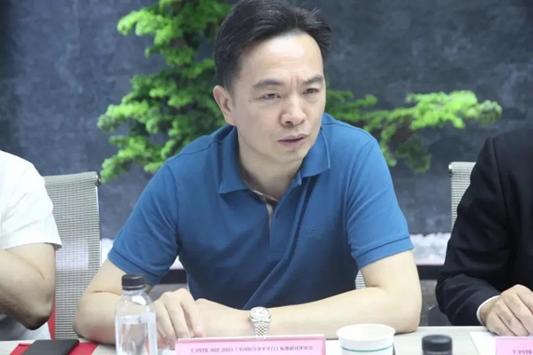 阿尔维智能门窗|强强联合,共同编制《室内铝合金平开门》标准