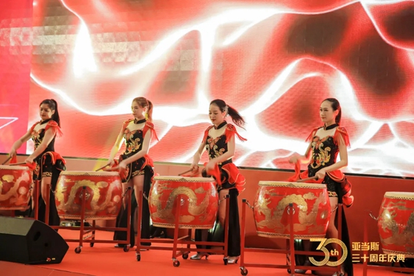 亚当斯全屋定制功能五金:CIFF展及30周年庆典超燃现场! 亚当斯全屋定制功能五金:CIFF展及30周年庆典超燃现场!
