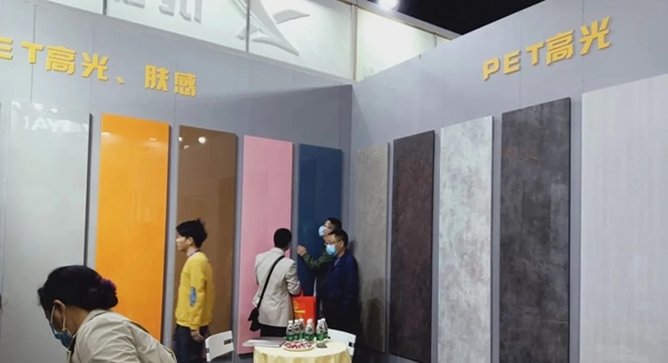 欧丽亚木门前往第二十一届中国(成都)建筑及装饰材料博览会参观学习