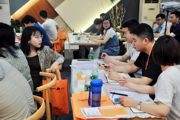 赋能终端 欧斯宝顶墙4月商学院圆满结束