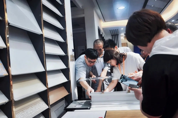 赋能终端 欧斯宝顶墙4月商学院圆满结束 赋能终端 欧斯宝顶墙4月商学院圆满结束