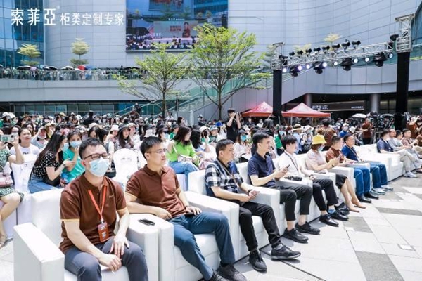 “邓伦的芯动之家”广州火出圈！看索菲亚年轻化营销法则
