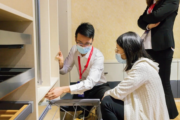 亚当斯全屋定制功能五金:CIFF展及30周年庆典超燃现场! 亚当斯全屋定制功能五金:CIFF展及30周年庆典超燃现场!