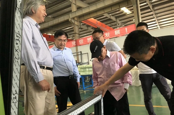 首家新国标系统认证，洛卡博门窗迎来中窗专家组莅临评审