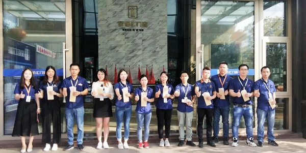 星佰汇门窗丨4月份各部门绩效考核执行与优秀员工颁奖