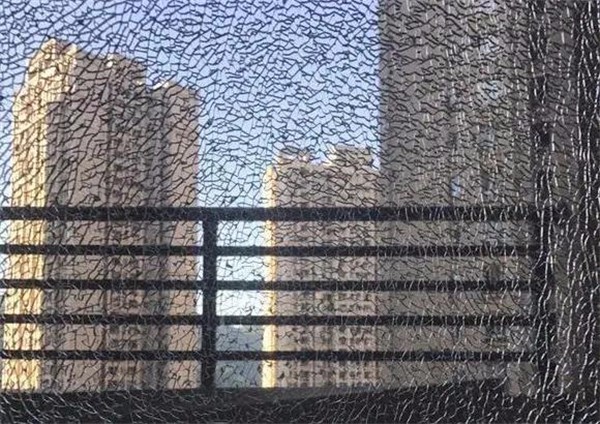 美之选门窗：选择安全玻璃有效预防夏季高温阳台玻璃爆裂