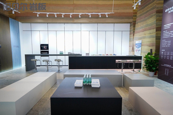 诺贝尔陶瓷岩板解锁空间破圈之道